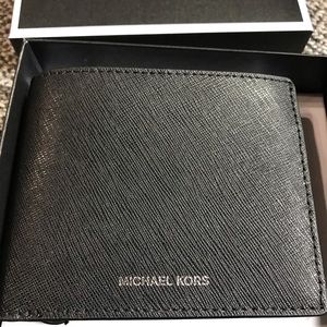 NEW IN BOX MICHAEL KORS BLACK WALLET
